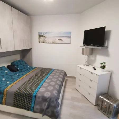 Apartment Coquet 2 Pieces Entierement Renove Et Climatise