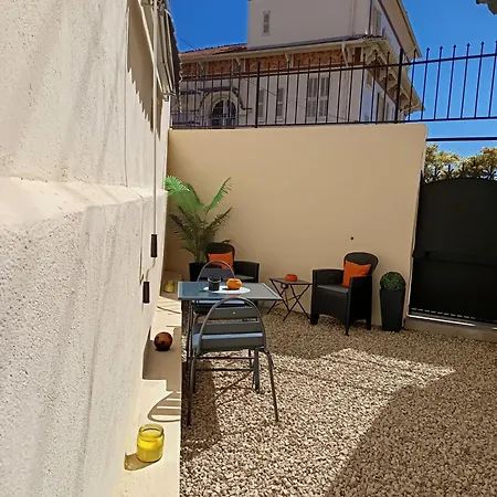 Coquet 2 Pieces Entierement Renove Et Climatise